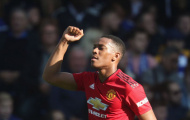 Vì Martial, Ashley Young đặt câu hỏi khó cho Deschamps
