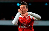 Bùng nổ mạnh mẽ, Ozil vượt Klinsmann, phá vỡ kỷ lục tồn tại 20 năm