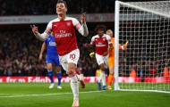 Ozil cần làm điều này để sáng ngang huyền thoại Bergkhamp ở Arsenal