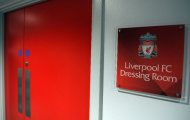 Fan Liverpool choáng váng khi thấy thảm họa đá chính