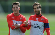 Ozil bung tiền kinh doanh nhằm... giải cứu thế giới