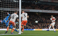 Thần đồng 18 tuổi lên tiếng, Arsenal nhẹ nhàng vượt ải Blackpool