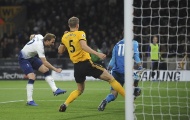Hàng thủ mơ ngủ, Tottenham suýt ôm hận trước Wolves