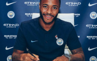 Sterling tươi rói trong ngày được 'lên lương'
