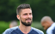 Tham gia bom tấn, Giroud hoá thân thành yêu tinh xanh 