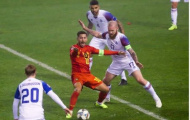 Hazard 'khóc thét' giữa vòng vây cầu thủ Iceland