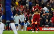Mất chỗ vào lớp trẻ, sao Liverpool tính đường tháo chạy