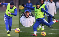 HLV Sarri quát tháo học trò trước đại chiến Chelsea - Tottenham