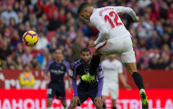 'Hậu duệ Ronaldo' nổ súng, Sevilla vượt mặt Barcelona và Atletico