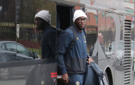 Lukaku hài hước với cặp kính ra vẻ 'tri thức'