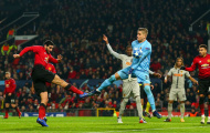 'Sao lại chỉ trích M.U? Liverpool cũng chẳng khác gì'