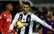 Fan nói gì trong ngày Ronaldo cân bằng kỷ lục tồn tại 60 năm?
