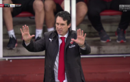 Emery đã hét gì với các học trò sau khi bị Tottenham ngược dòng chóng vánh?
