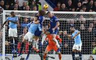 Sau vòng 16 Premier League: Man City mất chuỗi bất bại, Liverpool 'thừa nước đục thả câu'