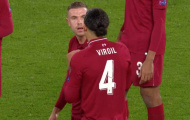 Fan Liverpool nổi đóa vì Henderson dám tức giận với Van Dijk