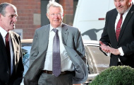 Sir Alex và 'Thế hệ vàng 92' hội ngộ, tiếp lửa M.U trước đại chiến với Liverpool