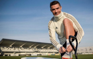 Mặc kệ Real sắp thiết lập kỷ lục lịch sử, Ronaldo vui vẻ trên sân tập Juventus