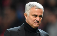 Mourinho đổ lỗi cho 2 huyền thoại M.U lập mưu khiến mình bị sa thải