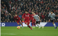 Song tấu 'Messi' tỏa sáng, Liverpool chào đón Benitez bằng cơn mưa bàn thắng