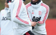 Phong độ chói sáng, Pogba mang đến tiếng cười cho cả sân tập Quỷ đỏ