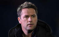 Michael Owen nhận gạch đá vì hỏi 'ngớ ngẩn' với Klopp