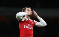 Aaron Ramsey sắp rời Arsenal, HLV Emery cầu xin 1 điều