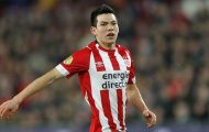 Chelsea khó có sát thủ PSV vì một người