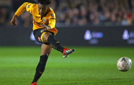 Chelsea nhảy vào cuộc đua giành 'sao mai' lạ với Man United