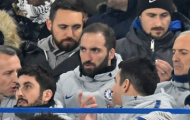 Chưa đá phút nào, Higuain vẫn có hành động cho thấy tinh thần True Blues đích thực