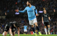 3 điểm nhấn Man City 5-0 Burnley: De Bruyne lên đồng, Pep tìm ra người thế Mendy