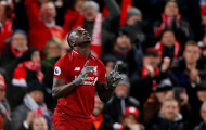 Sẩy chân trước Leicester, Liverpool chưa thể bứt xa khỏi Man City