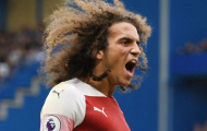 Guendouzi dẫn đầu cuộc biểu tình 'bóng chạm tay' Aguero