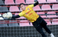 Tập buổi đầu tại Muangthong Utd, Văn Lâm bay lượn khiến tất cả trầm trồ