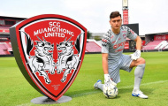Văn Lâm cực ngầu ra mắt Muangthong United, nhận lương kỷ lục