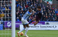 5 điểm nhấn Huddersfield 1-2 Arsenal: Trò cưng Emery lên tiếng; Điểm tựa trên vai 'Người khổng lồ'
