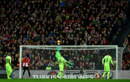 'Người nhện' Ter Stegen chơi xuất thần giúp Barca tránh một trận thua