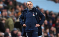 Sốc! Huyền thoại M.U kêu gọi Chelsea giữ chân Sarri