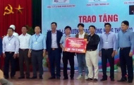 Trước giờ xuất ngoại, Công Phượng khiến cha mẹ nở mặt, nở mày ở xứ Nghệ