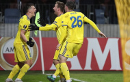 CÚ SỐC ở Belarus, Arsenal phơi áo trong thế chỉ còn 10 người