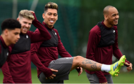 6 ngôi sao Liverpool bị kẹt thang máy và đây là phản ứng của họ
