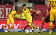 Sẩy chân trước đội bét bảng, Dortmund chỉ còn hơn Bayern 3 điểm