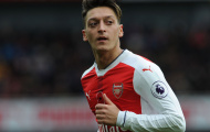 Ozil 'lên đồng' và đây là phản ứng của Emery
