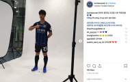 Công Phượng hóm hỉnh trong ngày chụp ảnh chuẩn bị cho K-League của Incheon