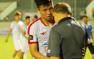 HLV Park Hang-seo an ủi học trò cưng sau thất bại đầu tiên tại V-League