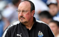 Rafa Benitez có hành động bảo vệ học trò trước Burnley