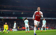 Ozil hủy diệt Bournemouth, Arsenal khẳng định sức mạnh trong cuộc đua top 4