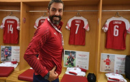 Chán nản với hàng thủ, Pires tiến cử 'quái thú London' cho Emery