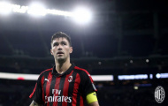 Cùng ngày, Man Utd nhận đáp án từ 2 mục tiêu của 2 nửa thành Milan