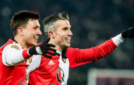 Gần 36 tuổi, Robin van Persie vẫn lập hat-trick đẳng cấp