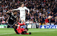 5 điểm nhấn Real 1-4 Ajax: Đặc vụ De Jong; Nhà vua mất ngôi sau 1000 ngày thống trị